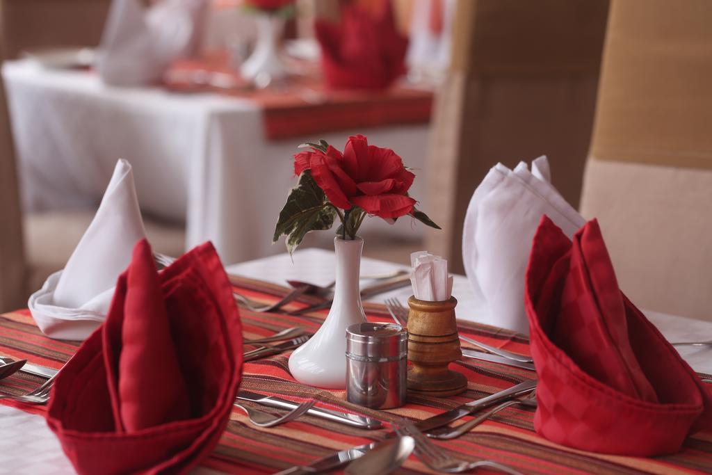Chester Hotel Nakuru Extérieur photo