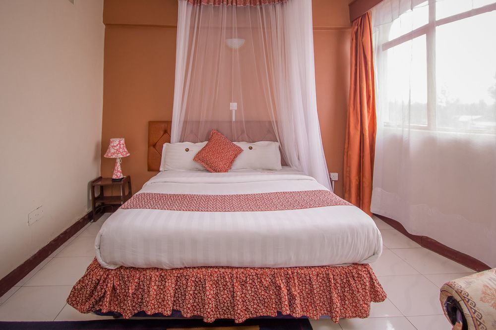 Chester Hotel Nakuru Extérieur photo
