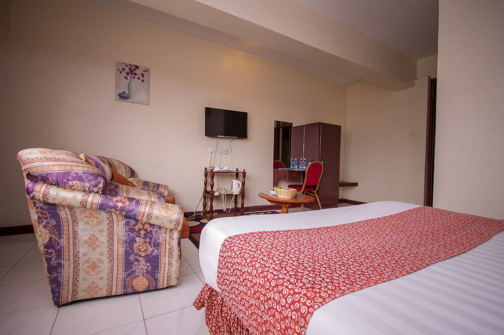 Chester Hotel Nakuru Extérieur photo