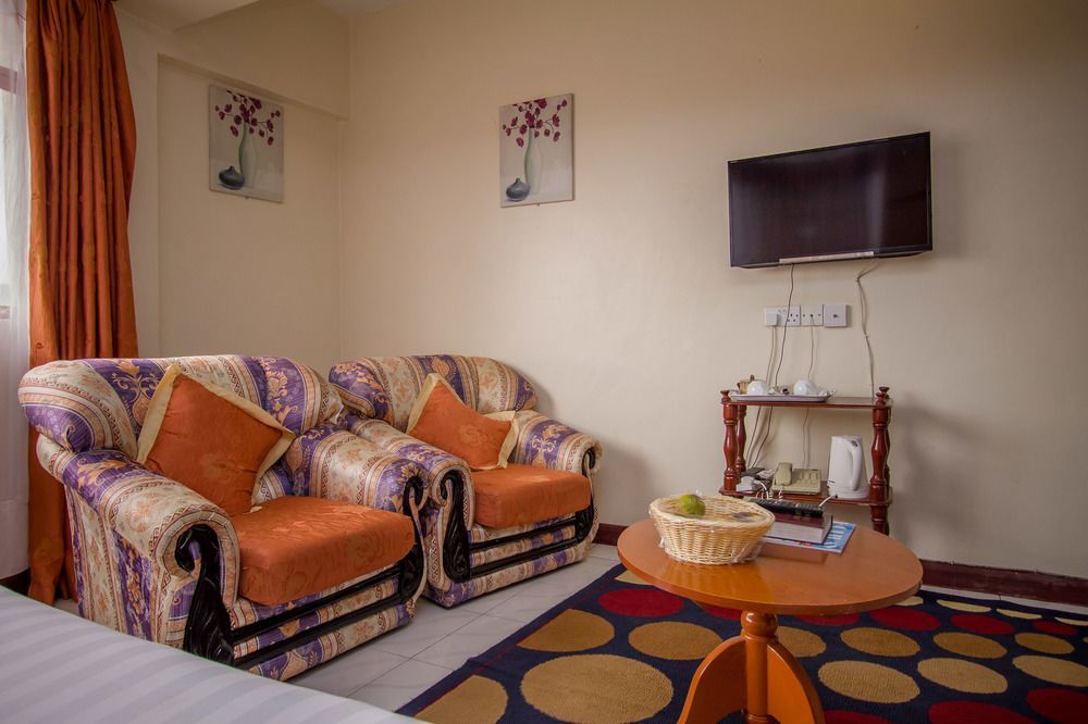 Chester Hotel Nakuru Extérieur photo