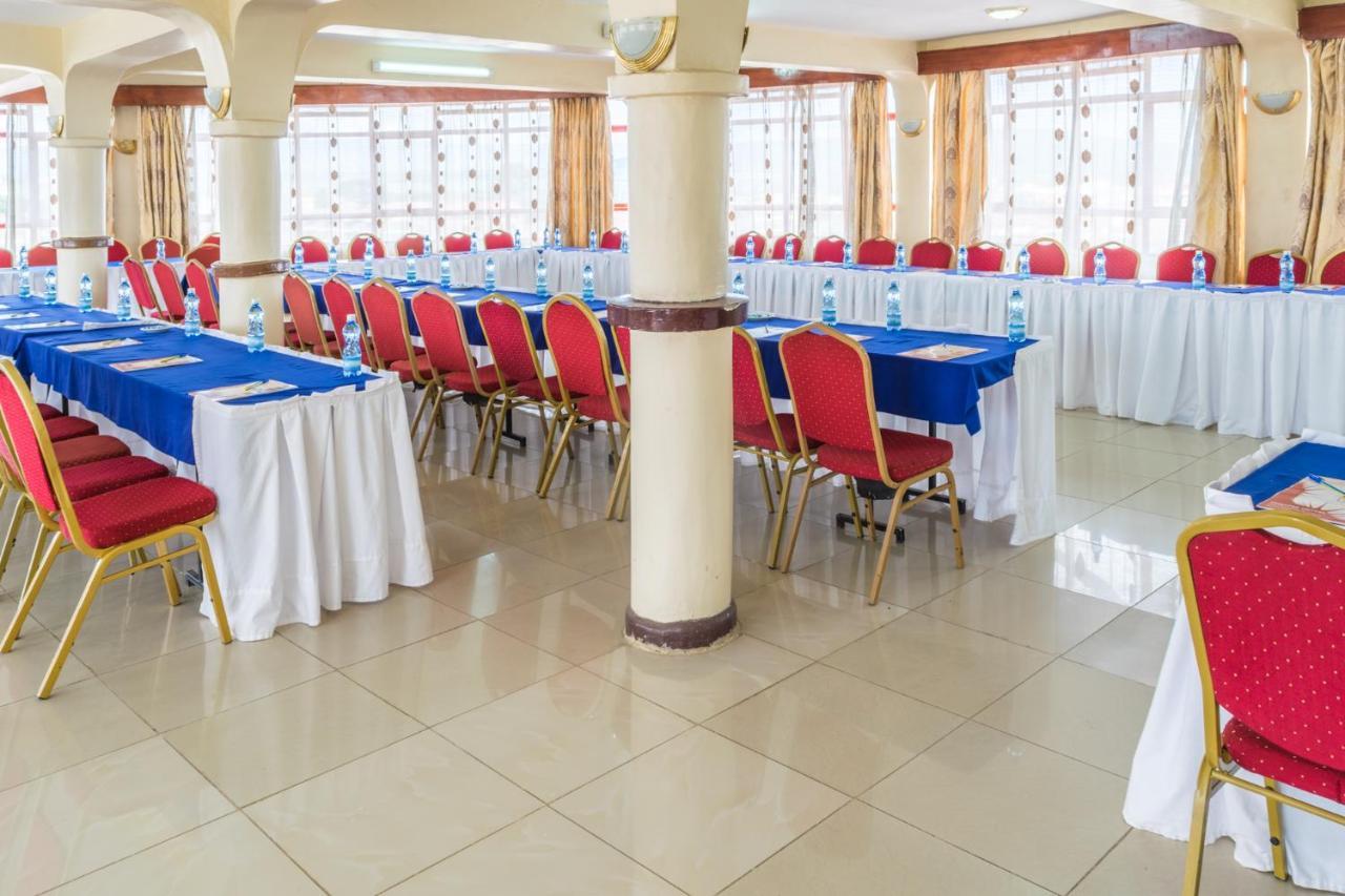 Chester Hotel Nakuru Extérieur photo