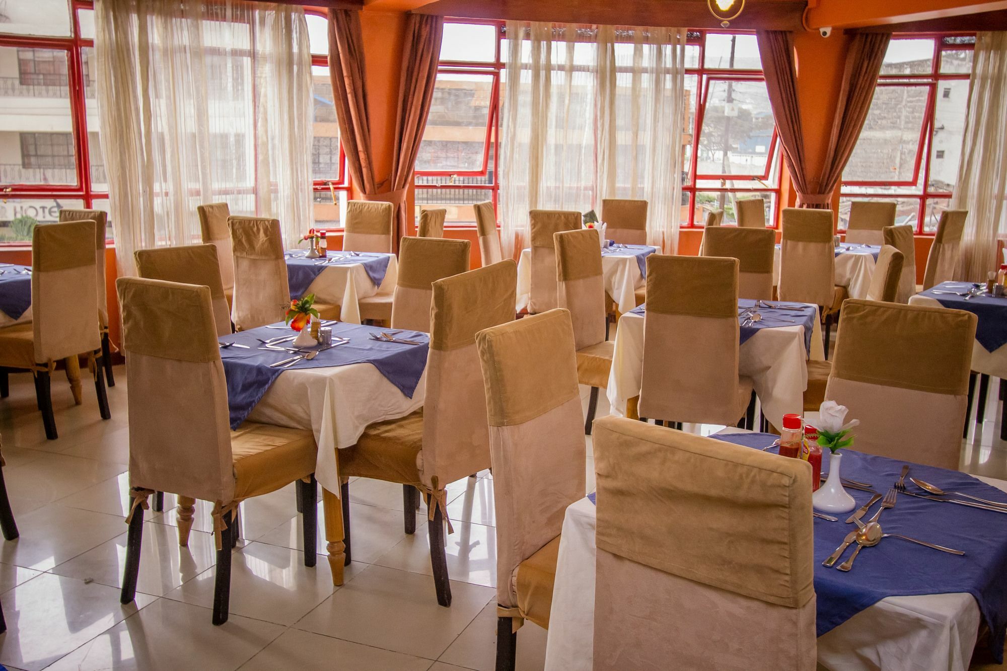 Chester Hotel Nakuru Extérieur photo