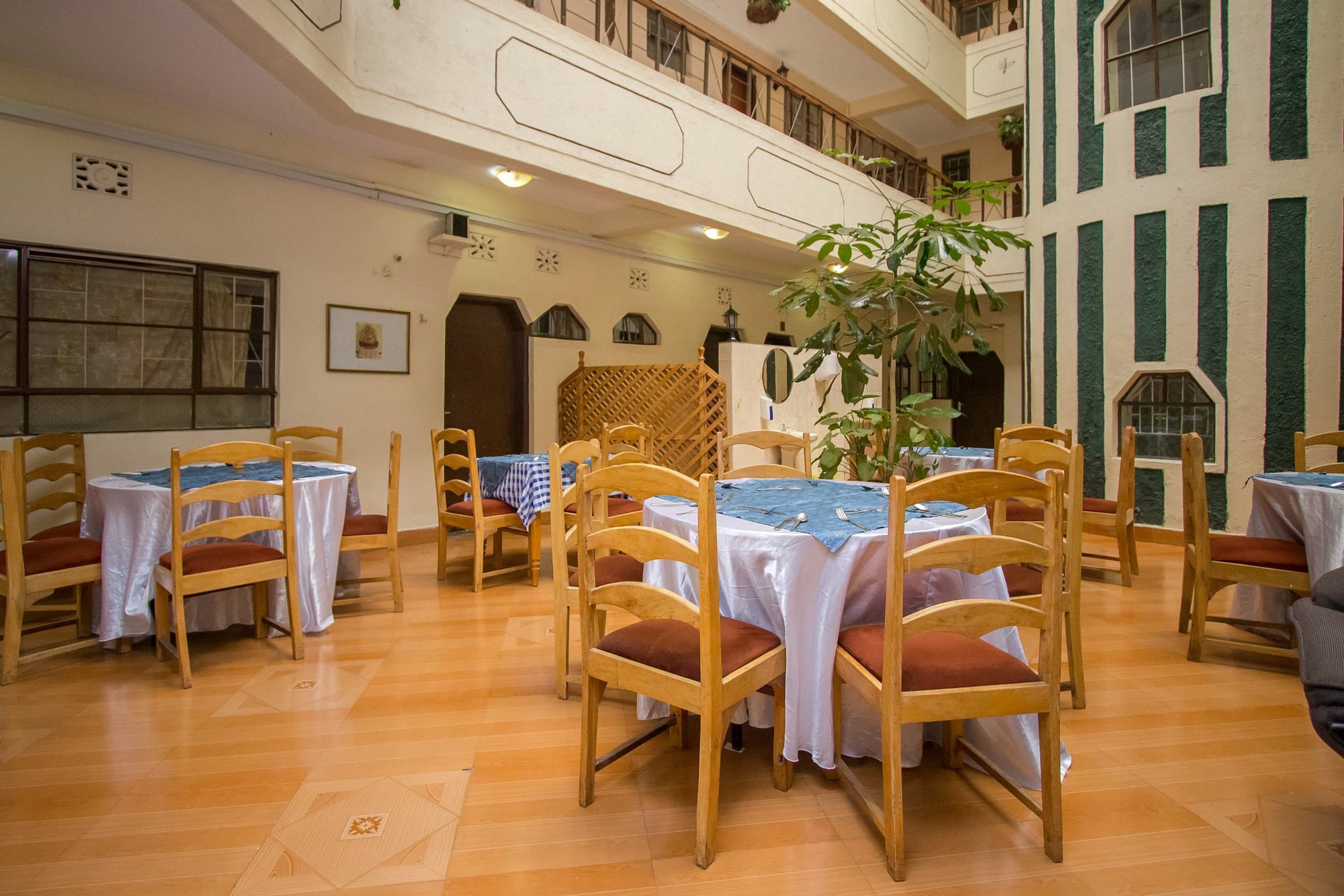 Chester Hotel Nakuru Extérieur photo